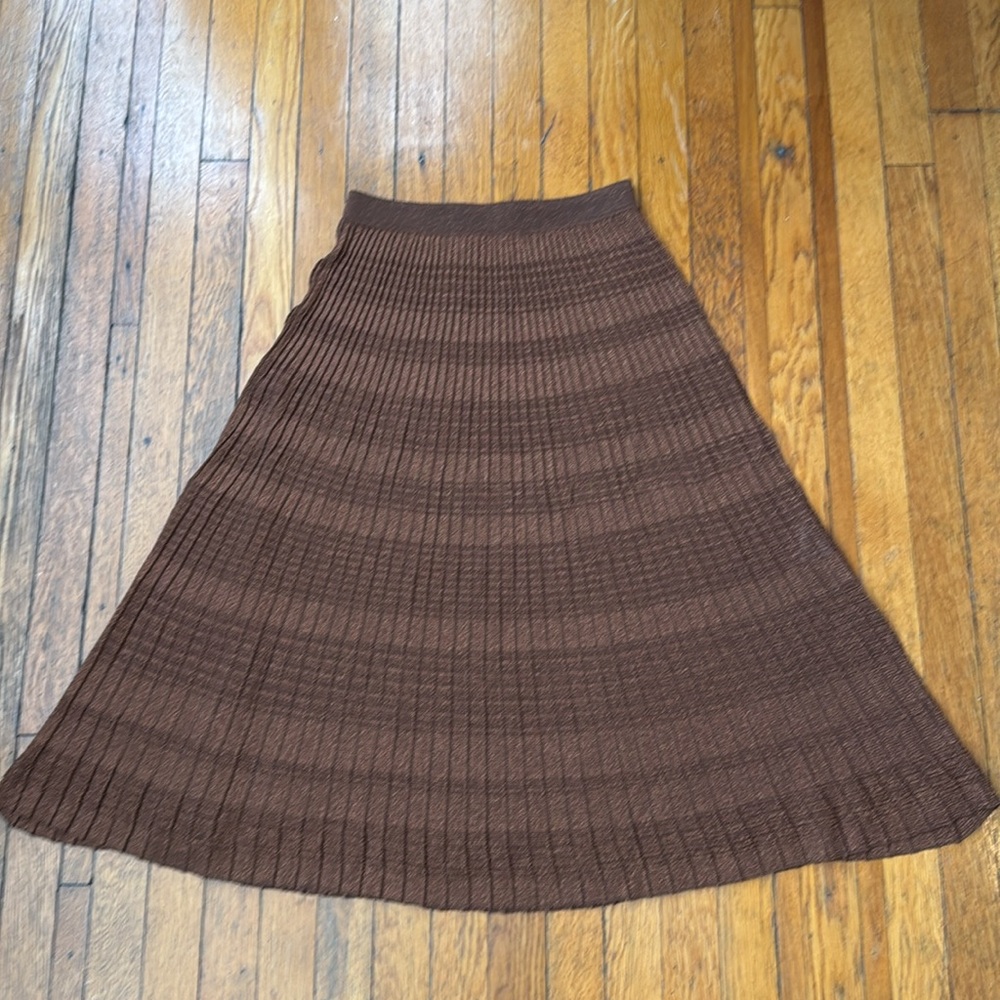 Stunning Metallic Knit Set by Italian Brand Falconeri - Medium - Picture 4 of 15